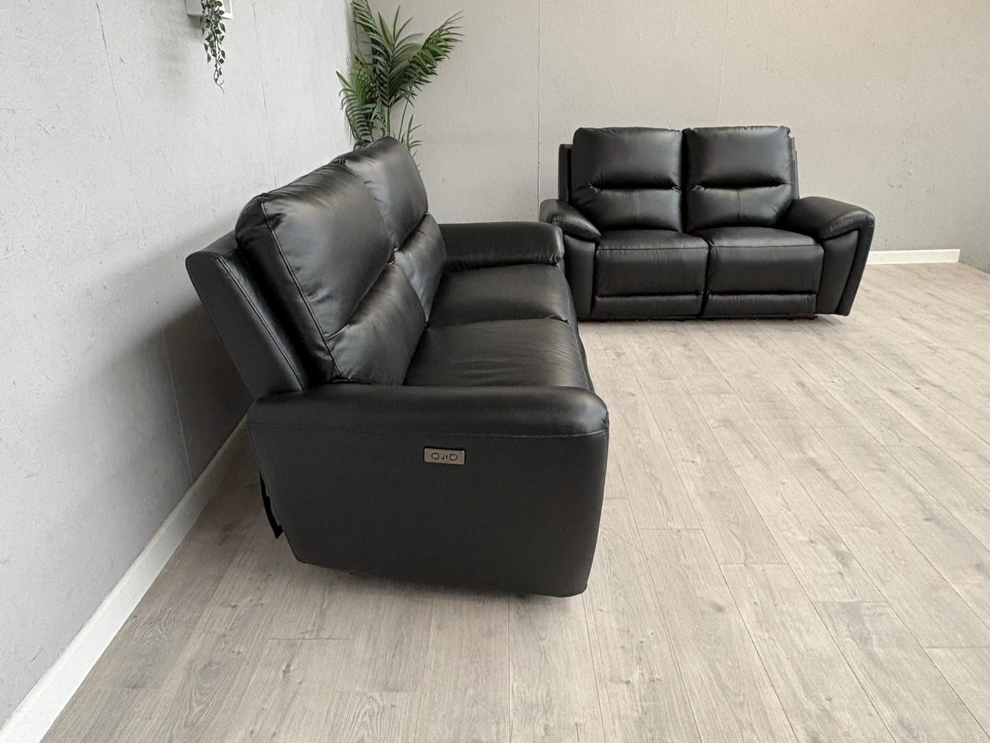DFS Kaden Leather 3 Seater + 2 Seater Power Recliner Sofa Set - RRP £1,878