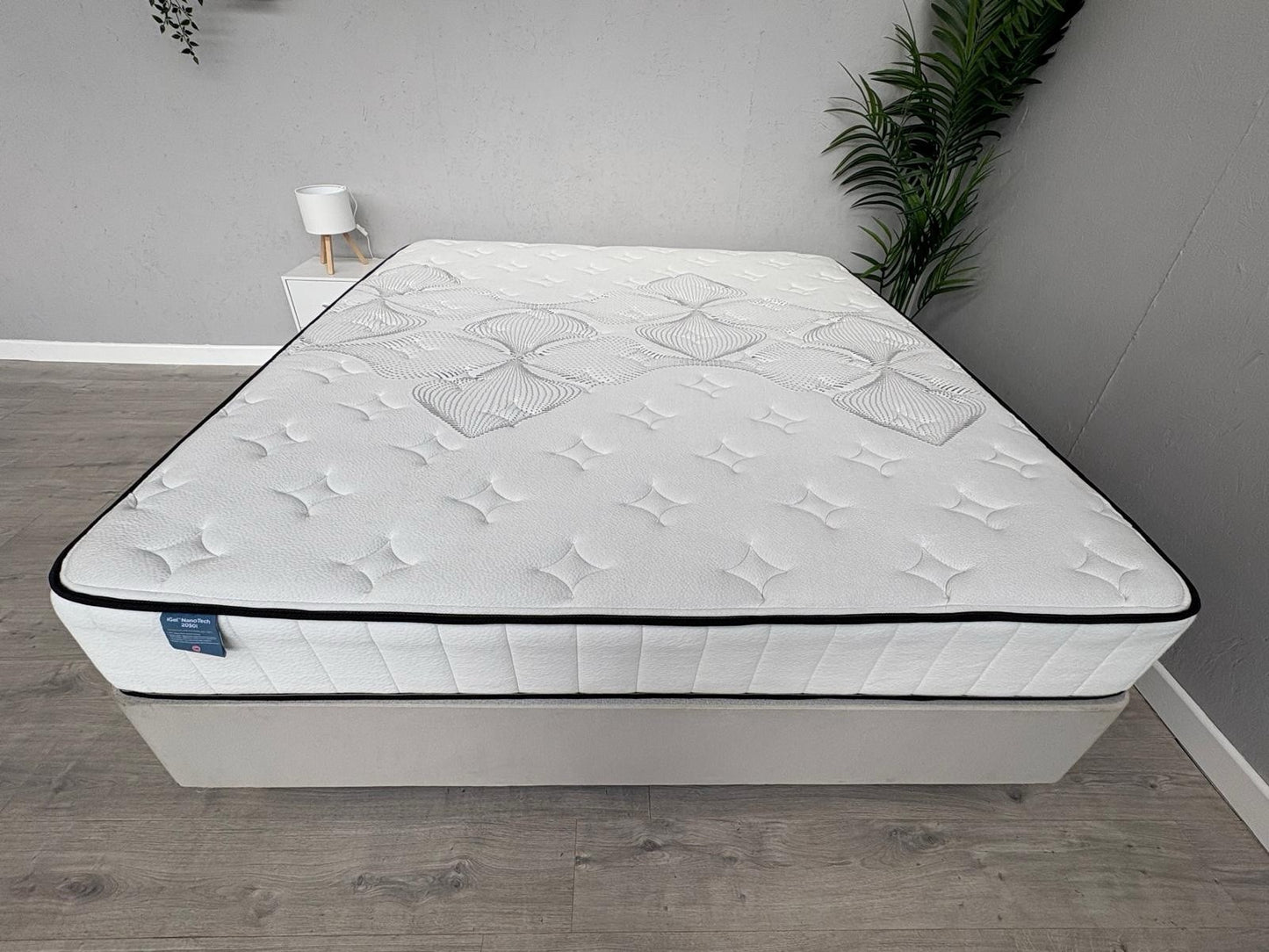 IGEL Nanotech 2050i 6ft Superking Mattress, Firm - RRP £1,649