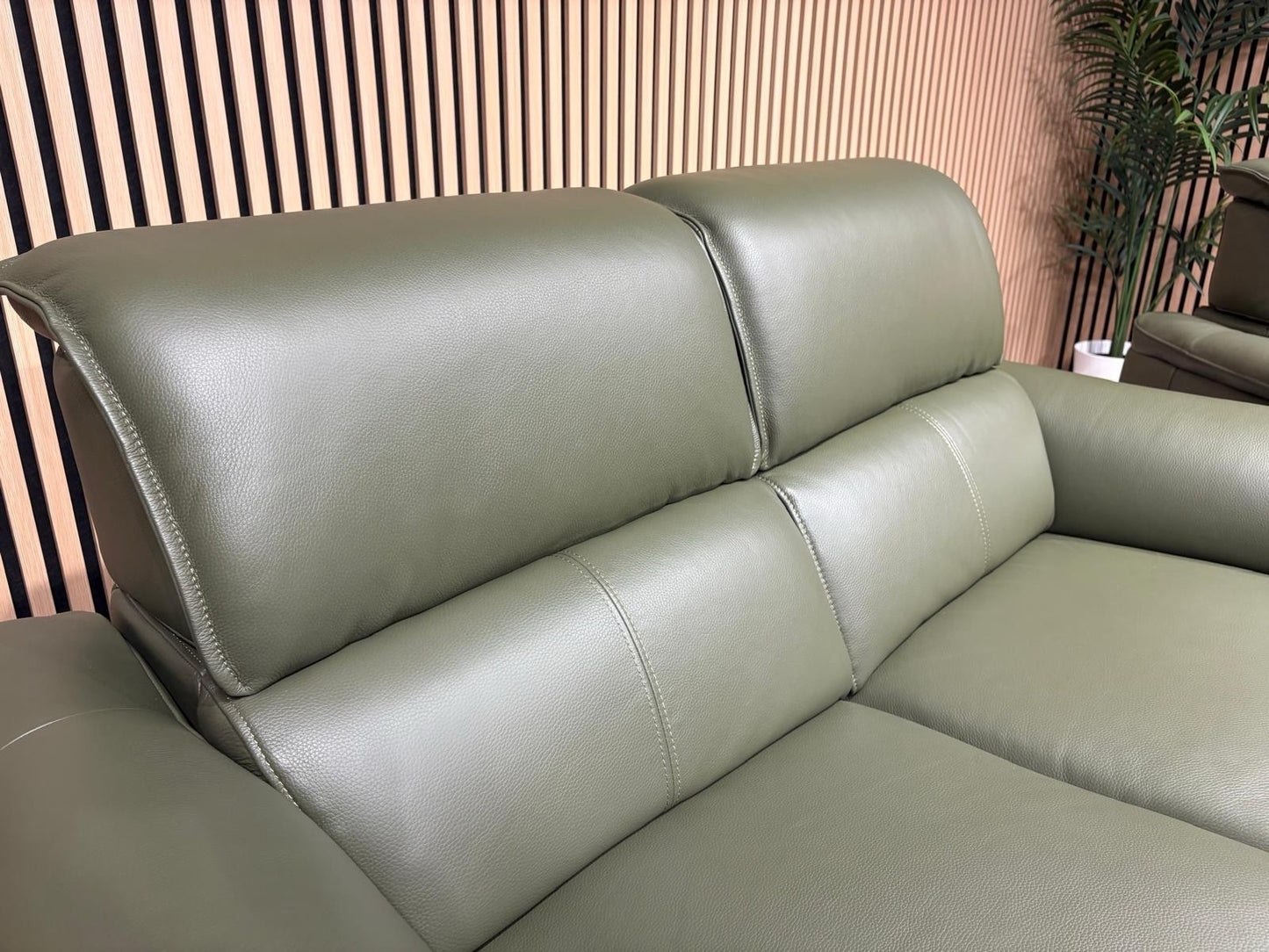 Furniture Village JUDE Style Leather 2 Seater Sofa + 2 x Armchairs - RRP £6,485