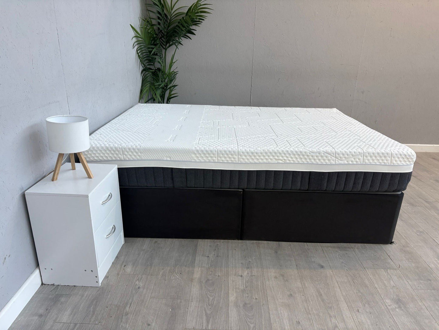 EMMA - Helix Hybrid Deluxe 5ft Kingsize Mattress - RRP £1,599