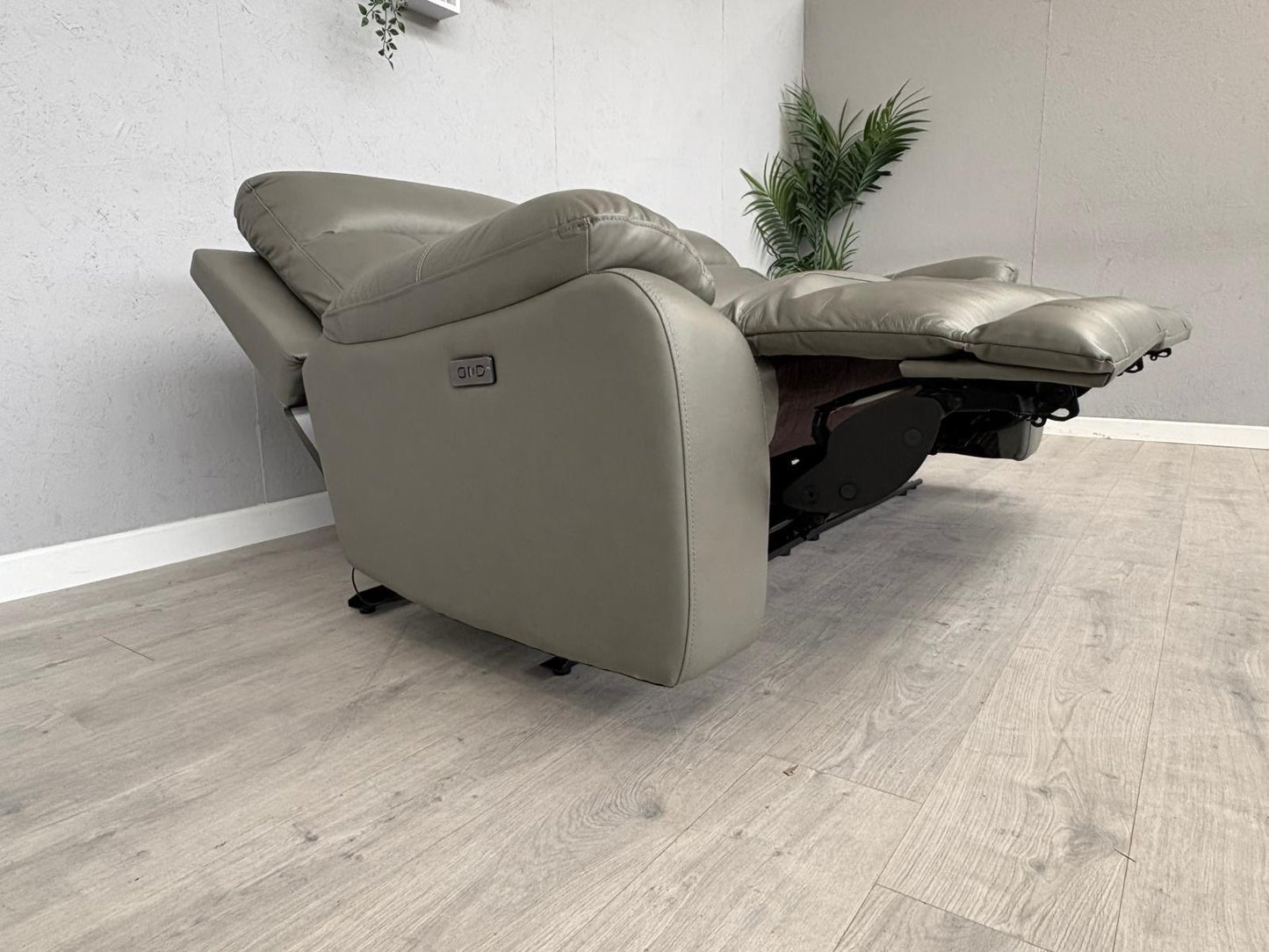 DFS Model Leather 3 Seater Power Recliner Sofa - RRP £1599