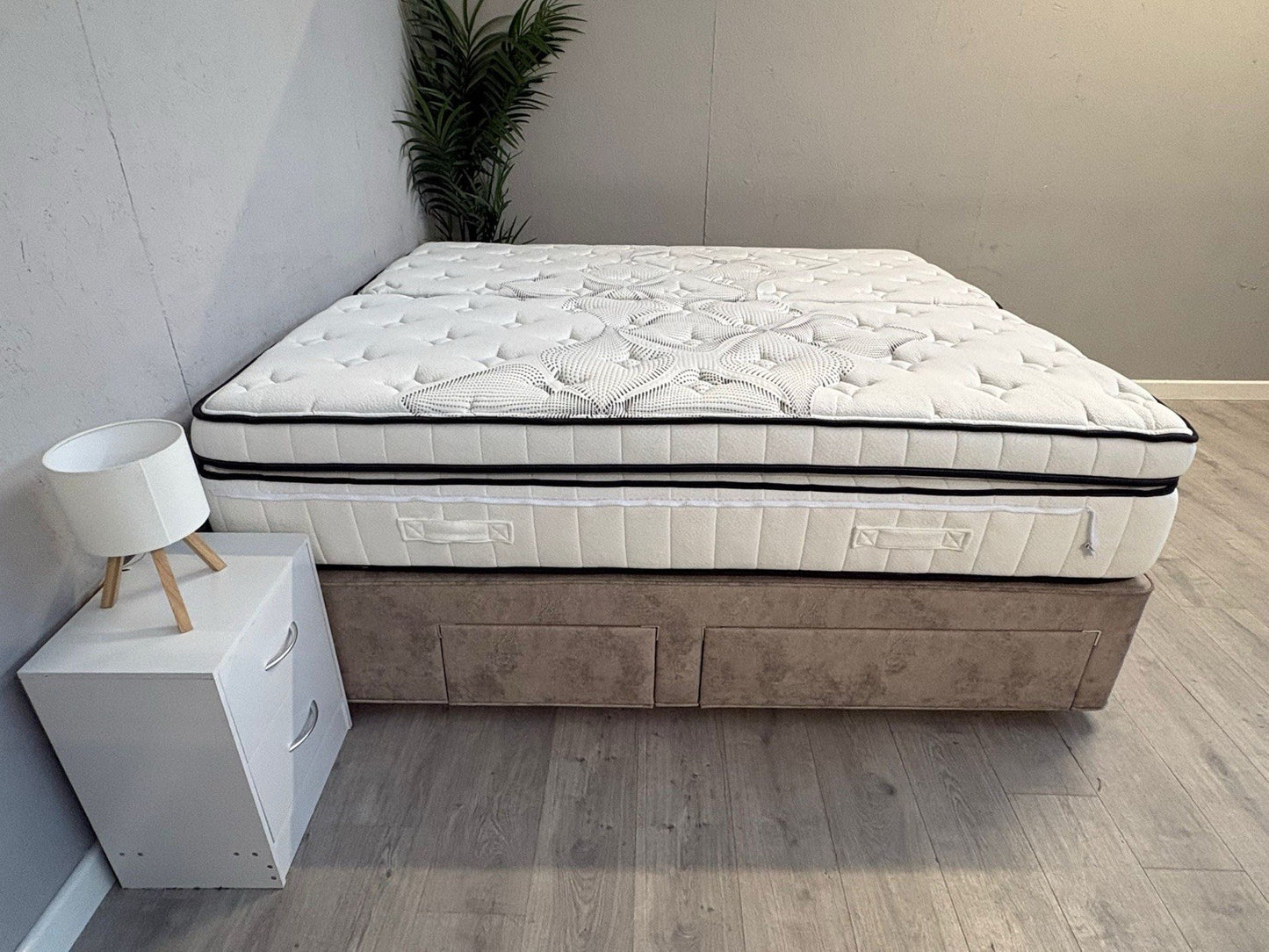 IGEL Nanotech 5000i 6ft Zip And Link Superking Mattress, Firm - RRP £2,499