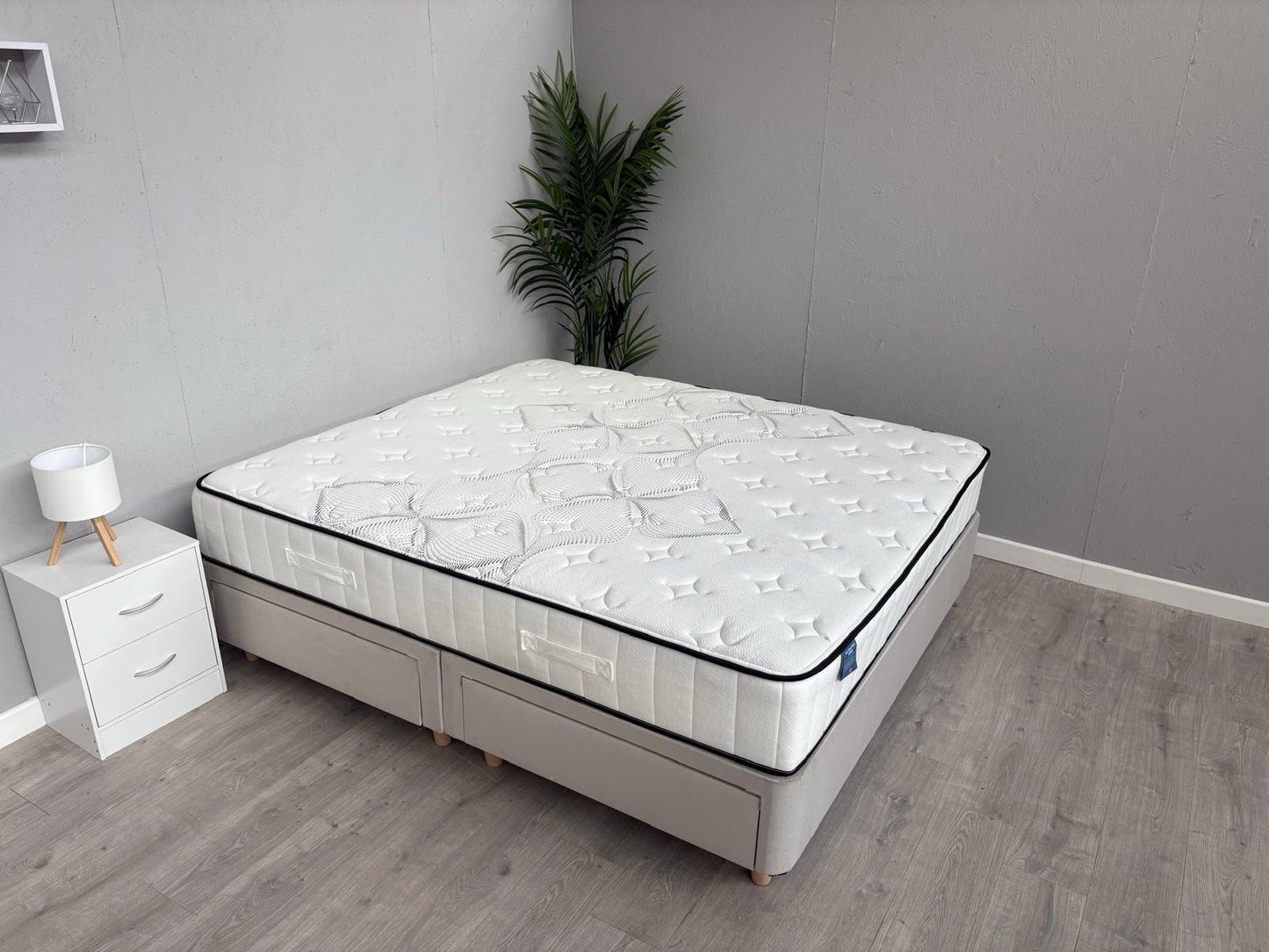 IGEL Nanotech 2050i 6ft Superking Mattress, Firm - RRP £1,649