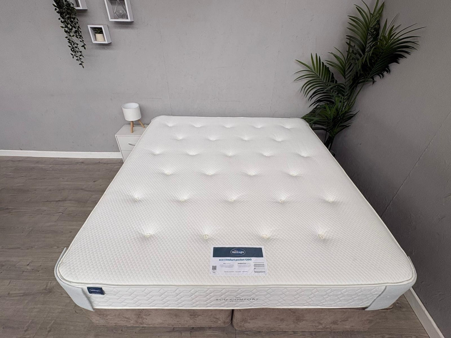 Silentnight Eco Comfort 1200 Pocket 6ft Superking Mattress - RRP £1,099