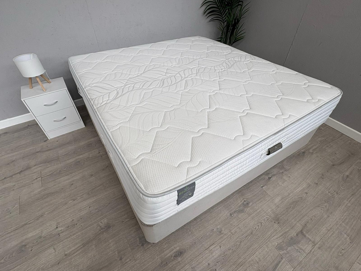 Staples and Co. Eco Latex Restore Ortho 2000 Mattress, 6ft Superking - RRP £1499