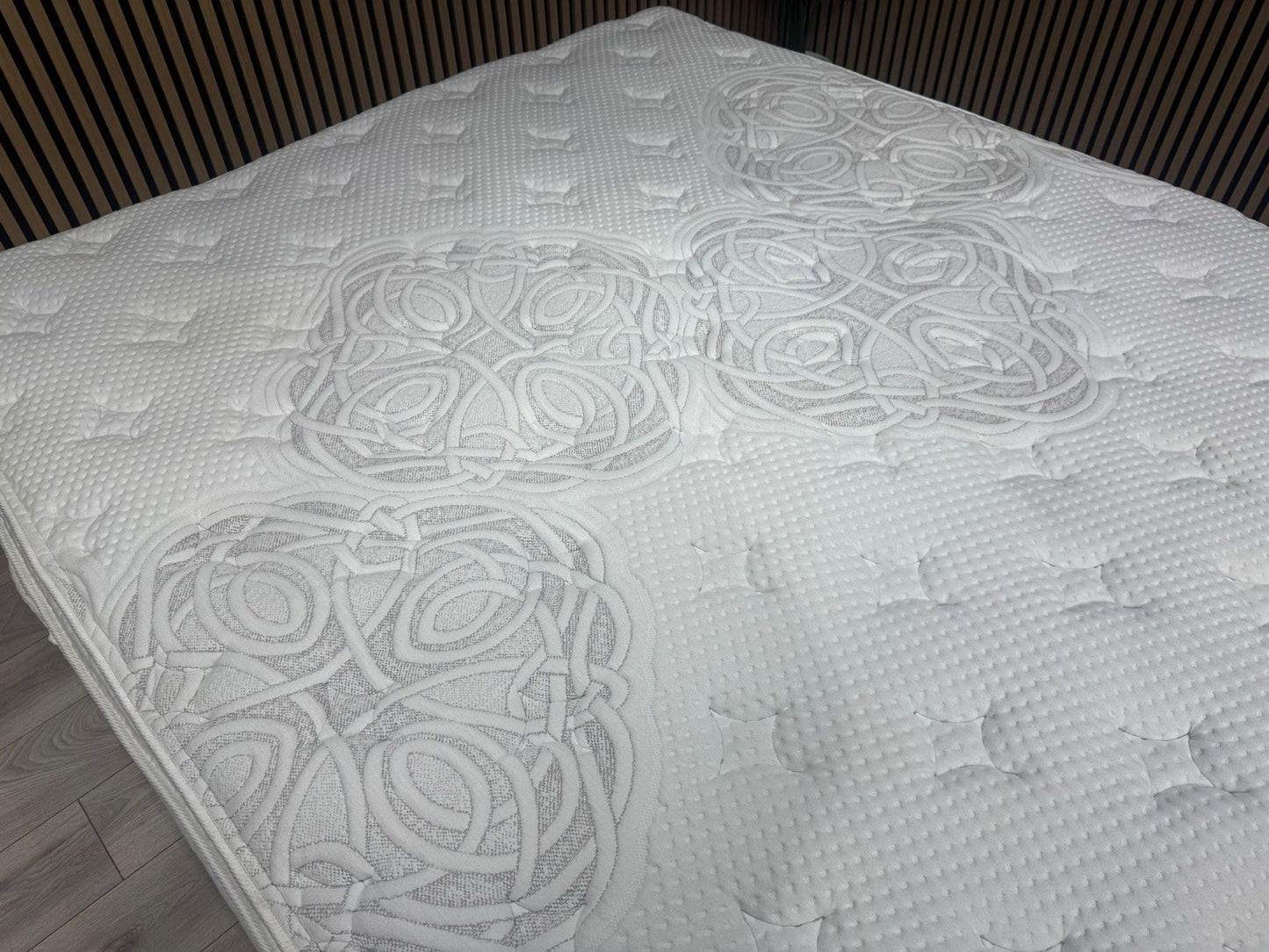 IGEL Advance 2500i 6ft Superking Mattress, Medium - RRP £1,999