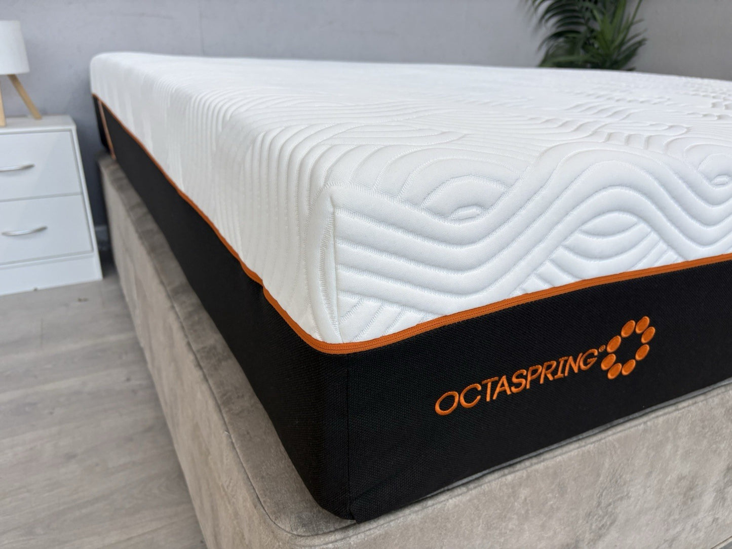 DORMEO Octaspring 9500 Latex Memory 6ft Superking Mattress, Medium - RRP £3,149
