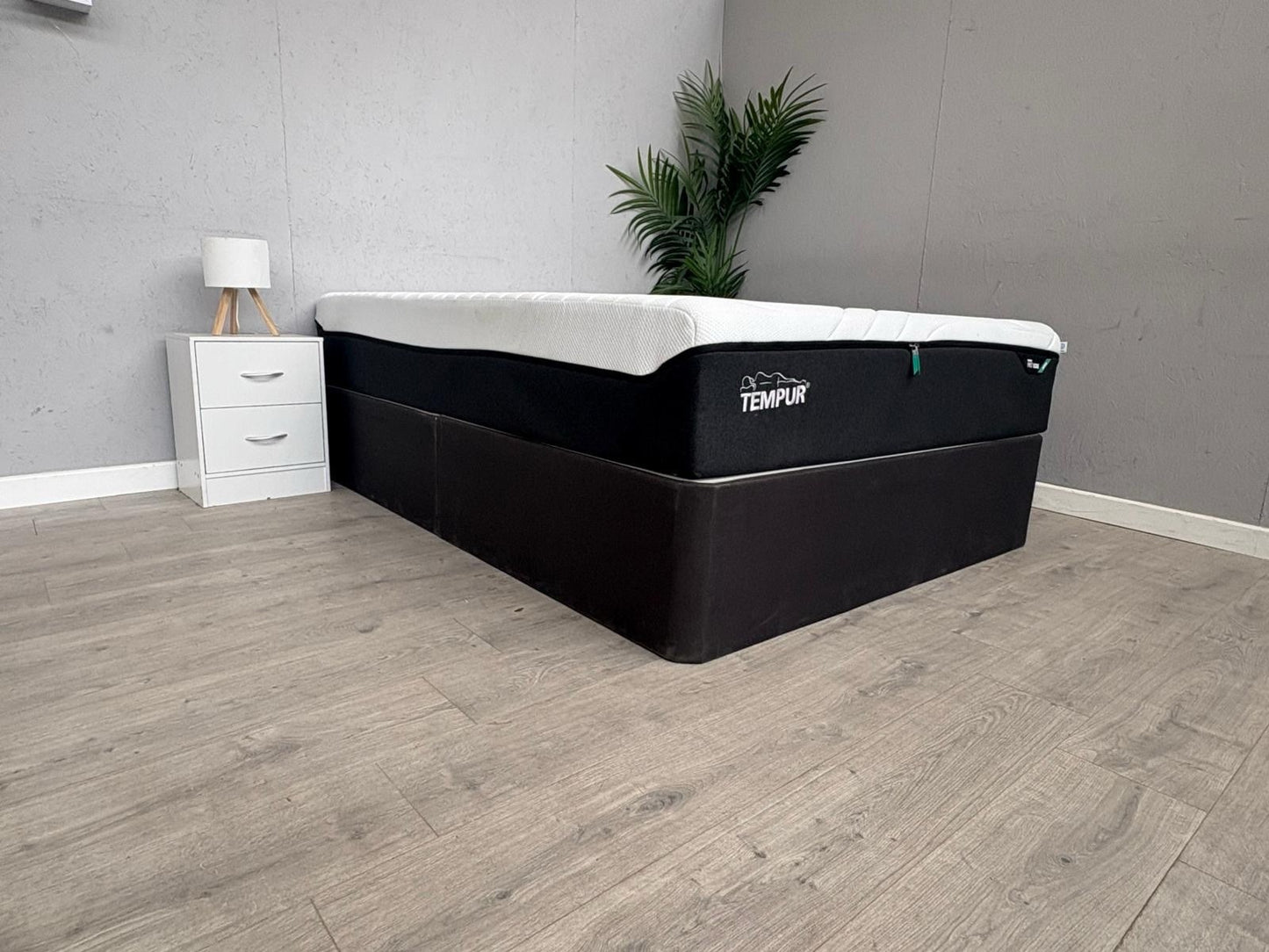 Tempur PRO LUXE Smart Cool 5ft Kingsize Mattress, Medium - RRP £2,599