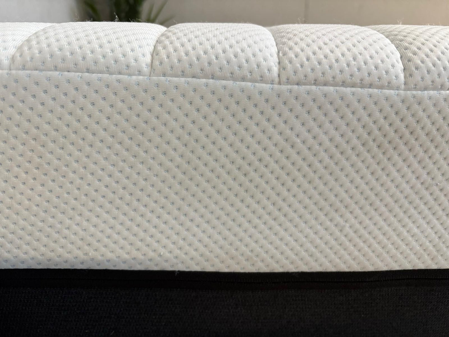 Tempur PRO PLUS Smart Cool 5ft Kingsize Mattress, Firm - RRP £2,499