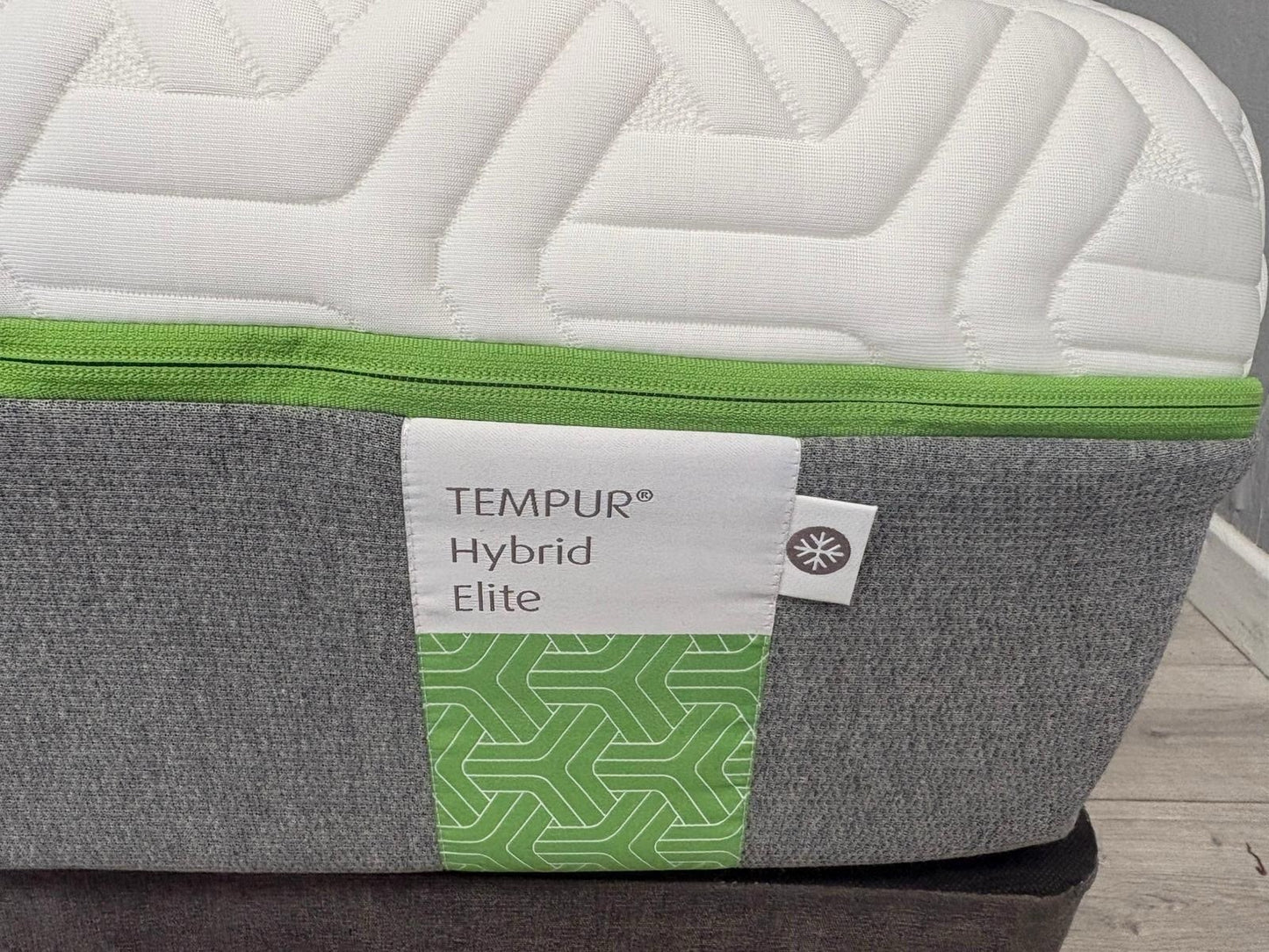 Tempur HYBRID ELITE Memory 4ft 6 Double Mattress, Medium - RRP £2,099