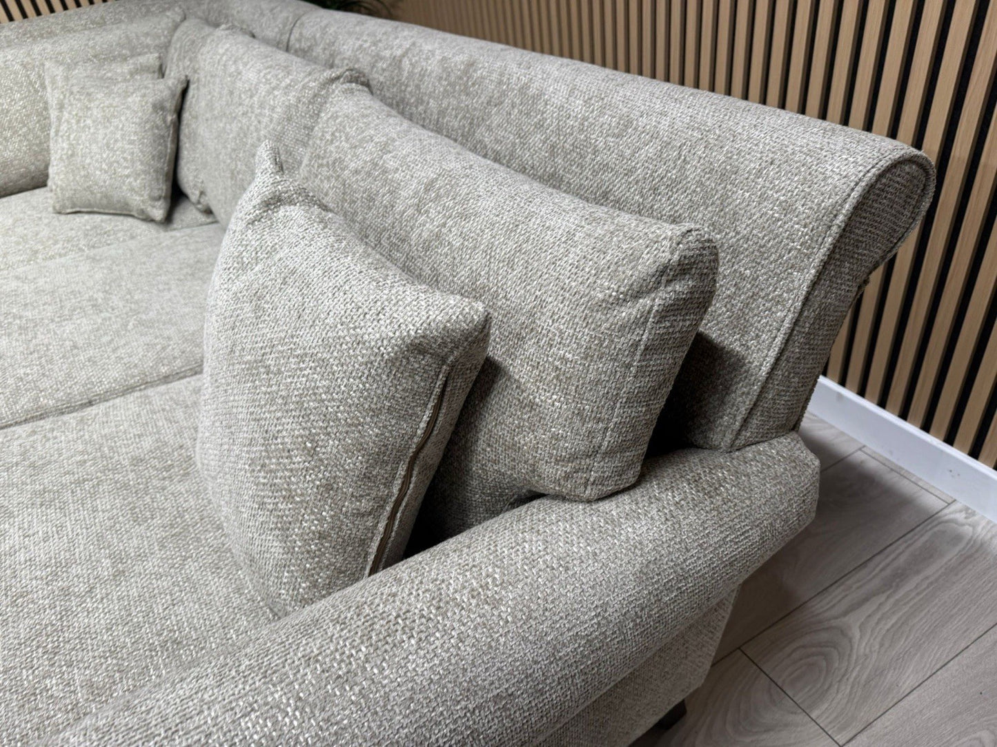 Laura Ashley LYNDEN Style Fabric Large 2 Corner 2 Sofa - RRP £2,900