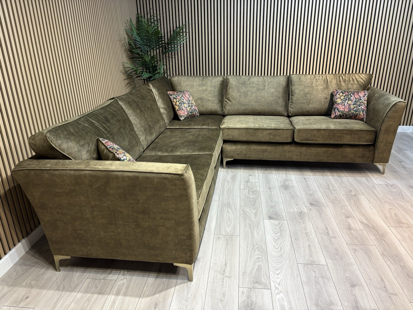 Furniture Village SASHA Fabric Large Corner Sofa ( 3 Corner 3 ) - RRP £3,495