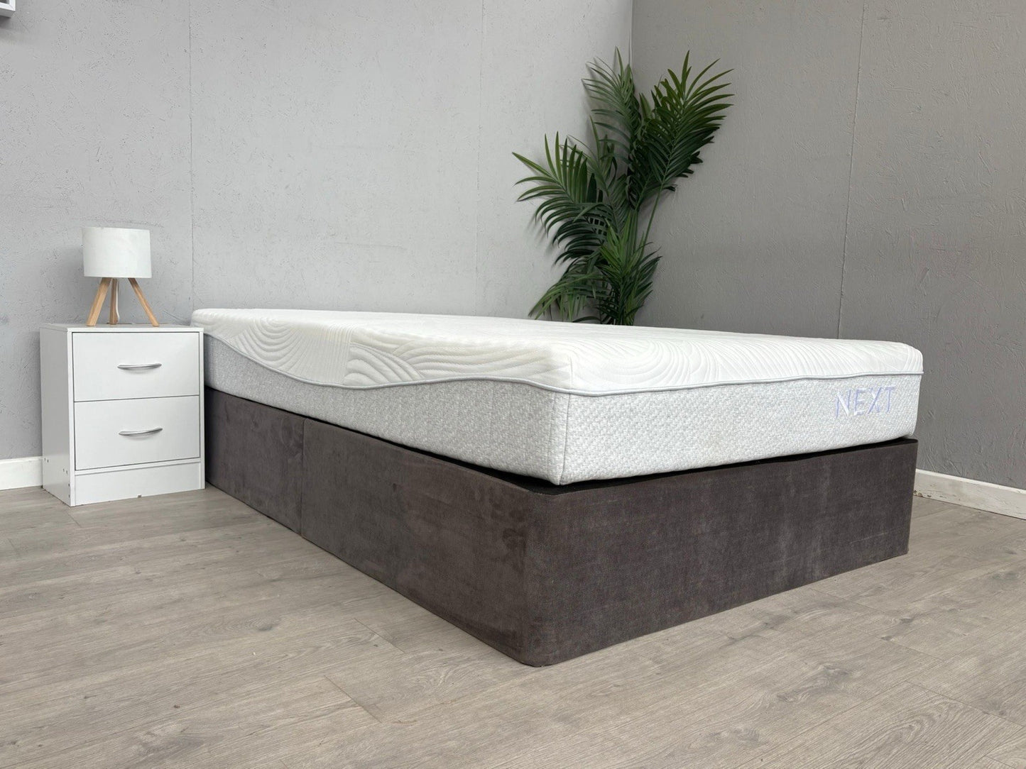 NEXT - The Superior Memory Foam Mattress 4ft 6 Double Mattress - RRP £599