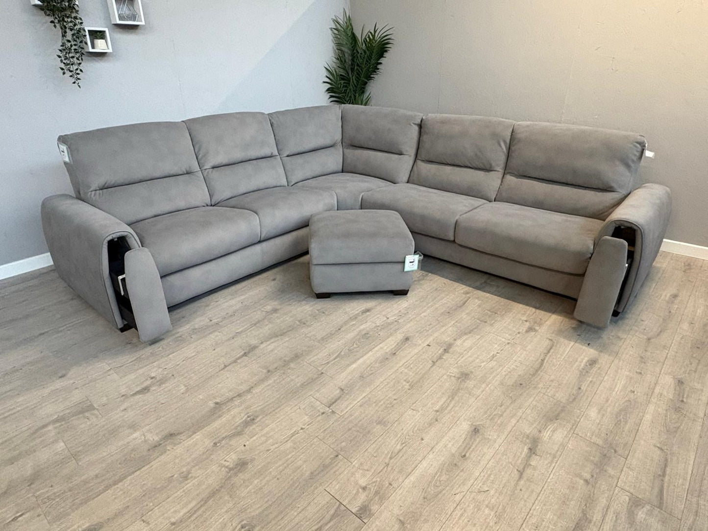 Furniture Village FLEX Fabric Large RHF Corner Sofa Bed + Footstool - RRP £3,390