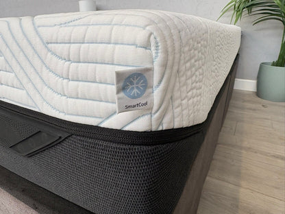 Tempur PRO Smart Cool 4ft 6 Double Mattress, Firm - RRP £1,999