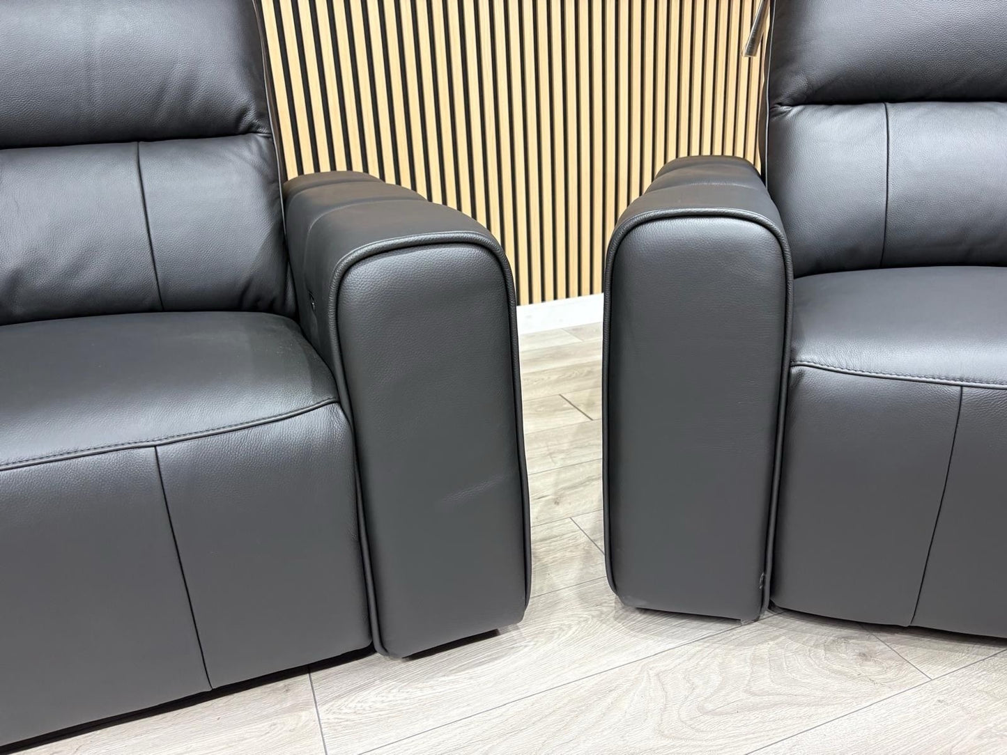Bellagio Leather 3 Seater + Armchair Sofa Set, Power Recliners RRP: £3440