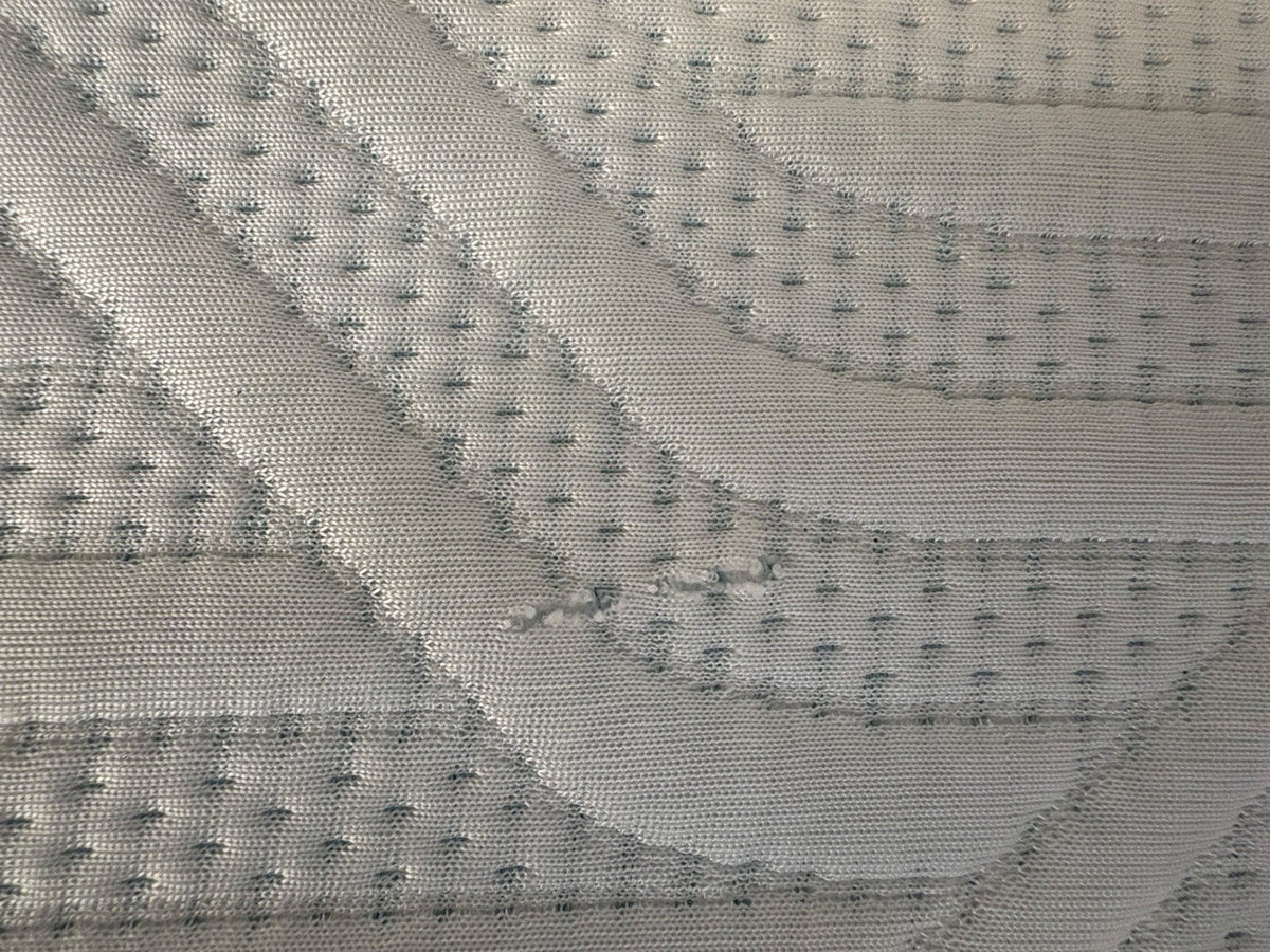 Tempur PRO PLUS 4ft 6 Double Mattress, Medium ( SEE PICTURES ) - RRP £2,299