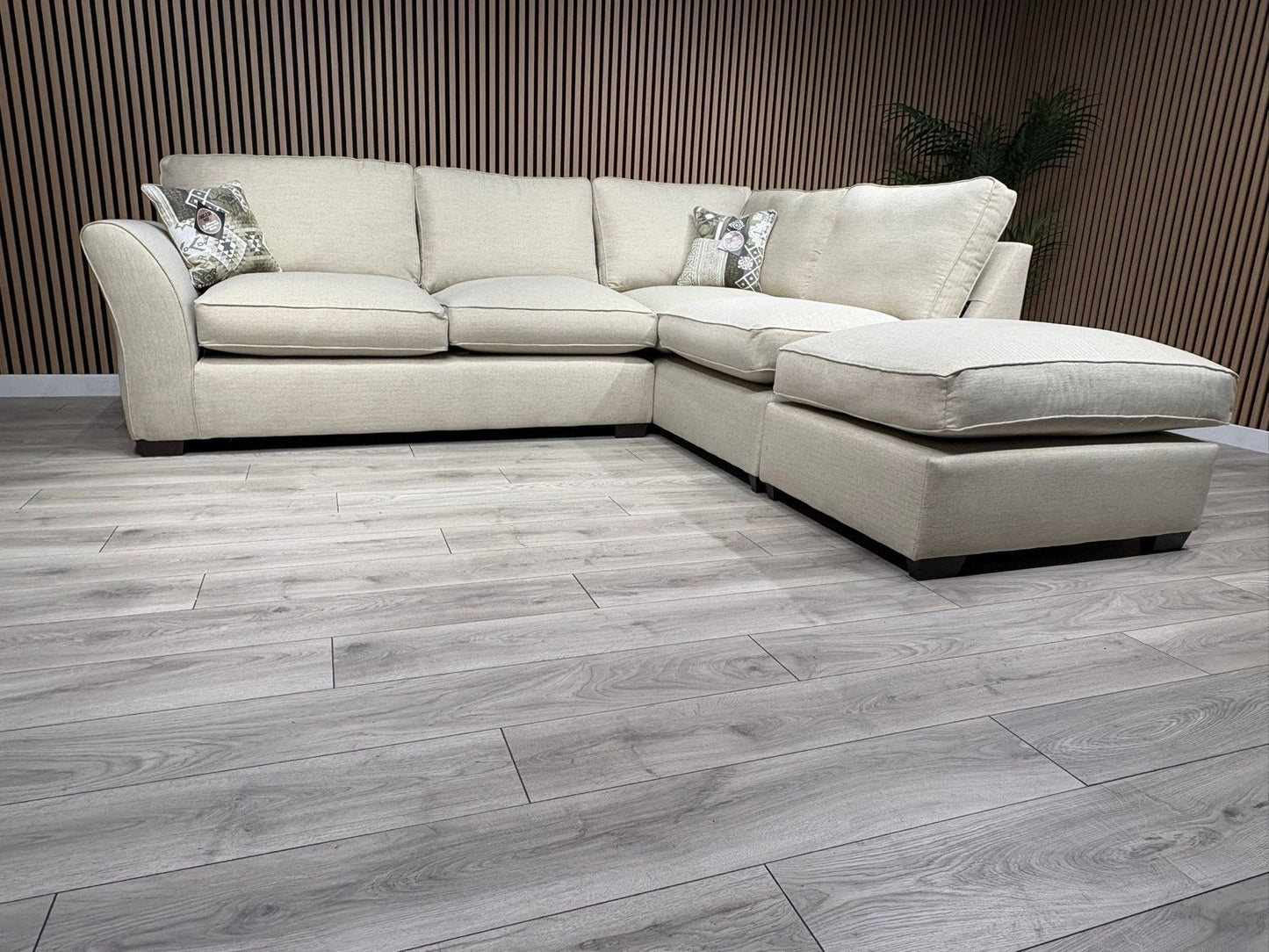 Furniture Village NEW LEGEND RHF Open Chaise Corner Sofa - RRP £1995