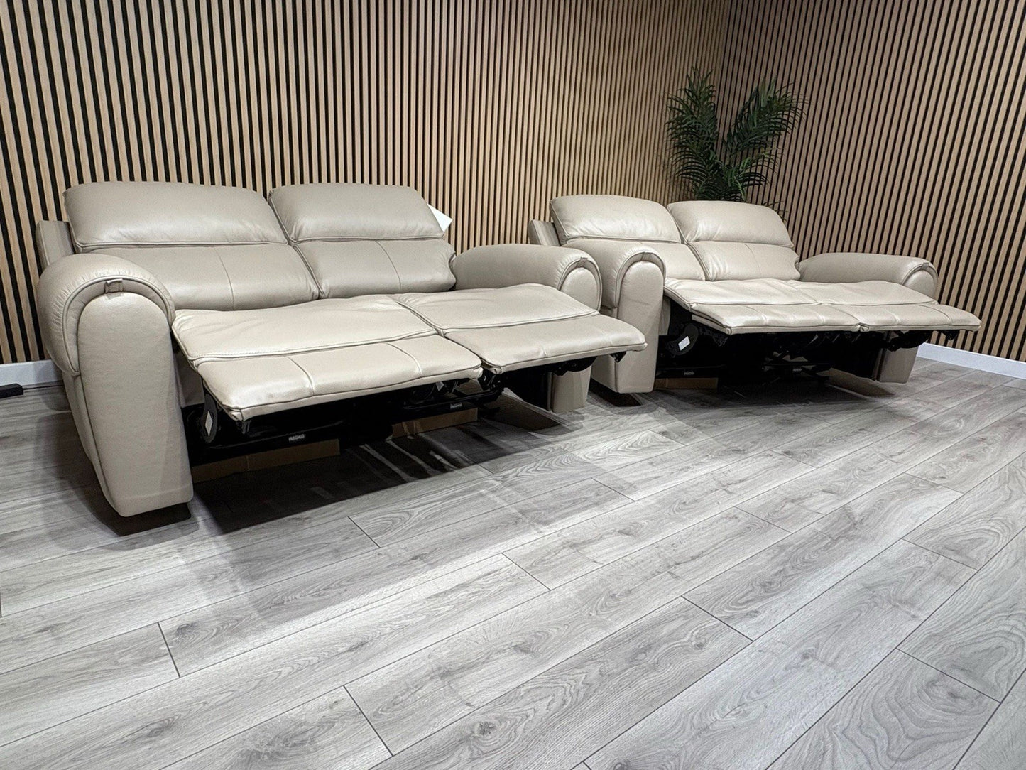 Oak FurnitureLand - EZRA Leather 2 x 2 Seater Power Recliner Sofa Set. RRP £5000