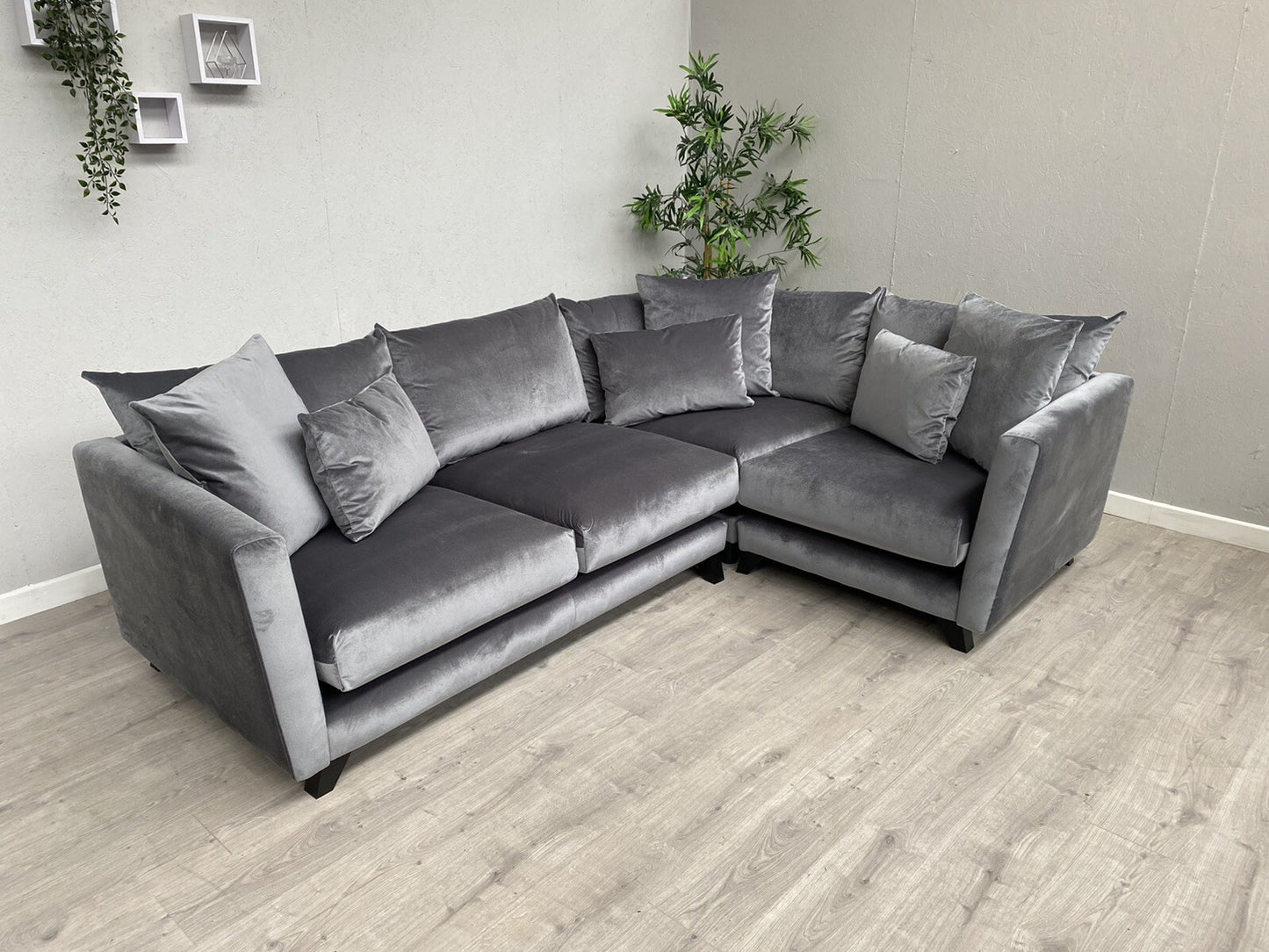 Ashley Manor PONTI Fabric Velvet RHF Corner Sofa ( 3 Corner 1 ) Grey - RRP £2699