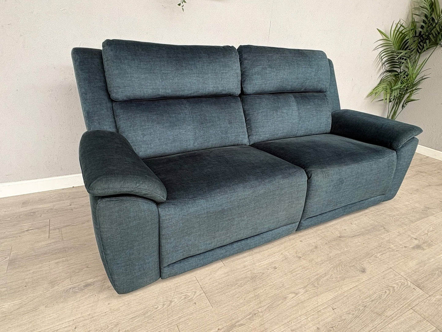 Furniture Village UTAH Fabric 3 Seater Power Recliner, Lumbar Sofa - RRP £1,995