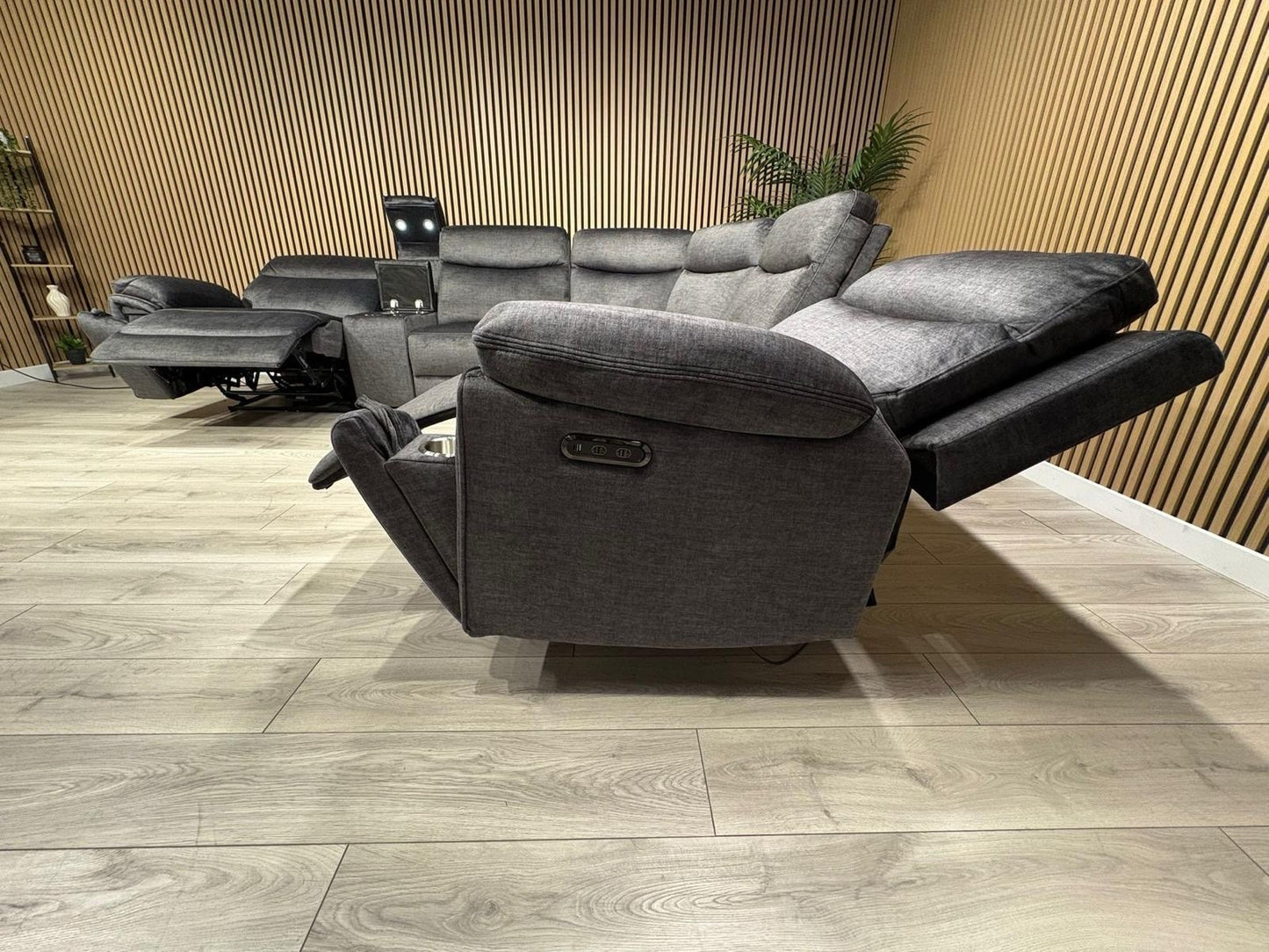 DFS Trek Style Fabric 2 Corner 2 Power Recliner Sofa + Console - RRP £2,499