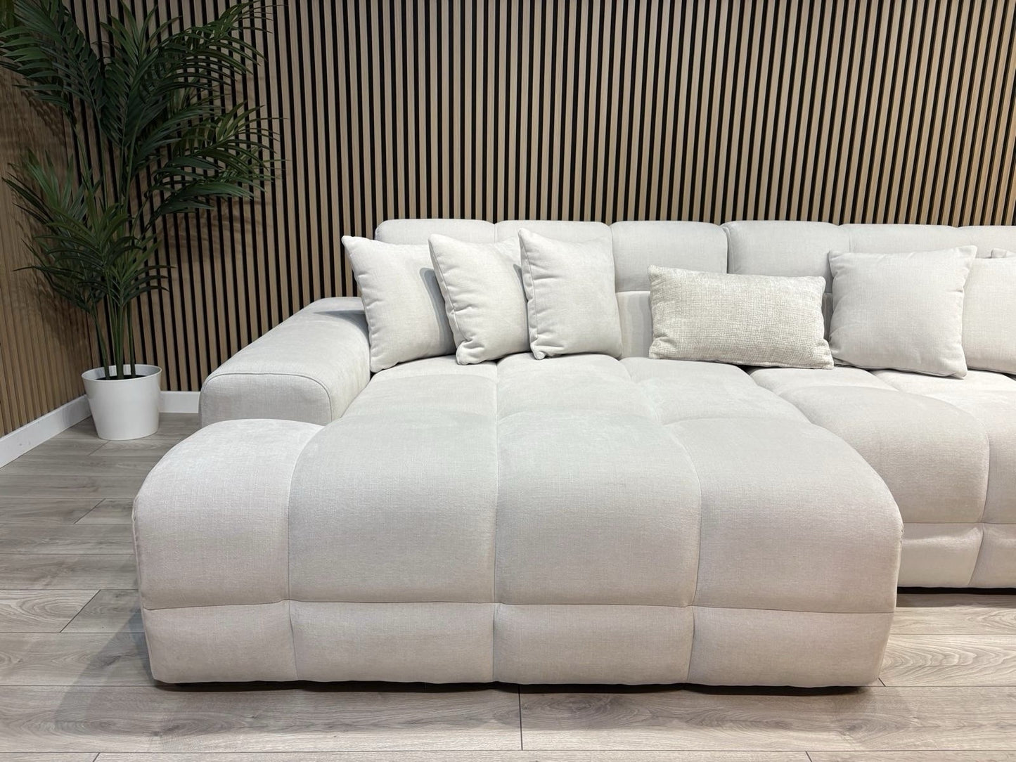 EVE CLOUD Large Fabric 3 Seater LHF Chaise Corner Sofa - RRP £2,299