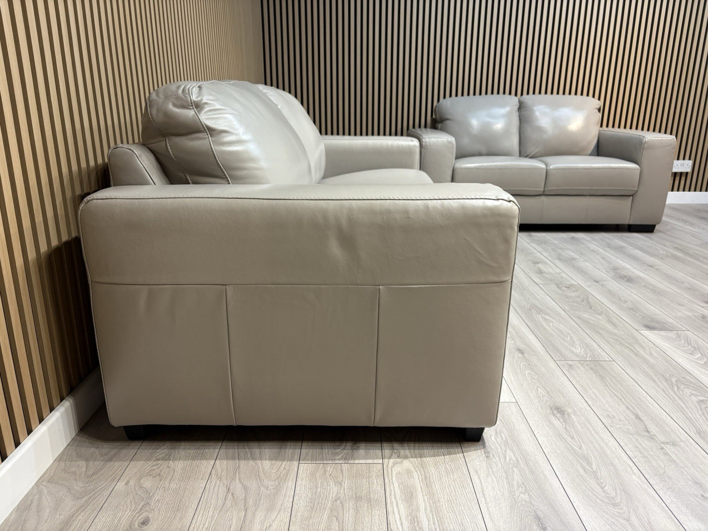 DFS - COHEN Style 3 Seater + 2 Seater Leather Sofa Set - RRP £2,398