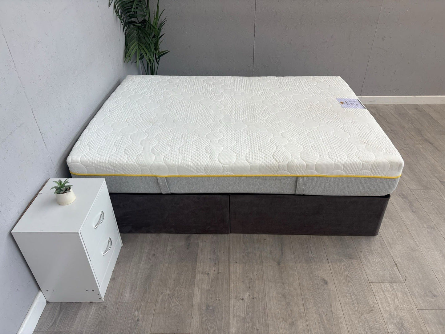 EVE Hybrid Duo 4ft 6 Double Mattress, Medium - RRP £599
