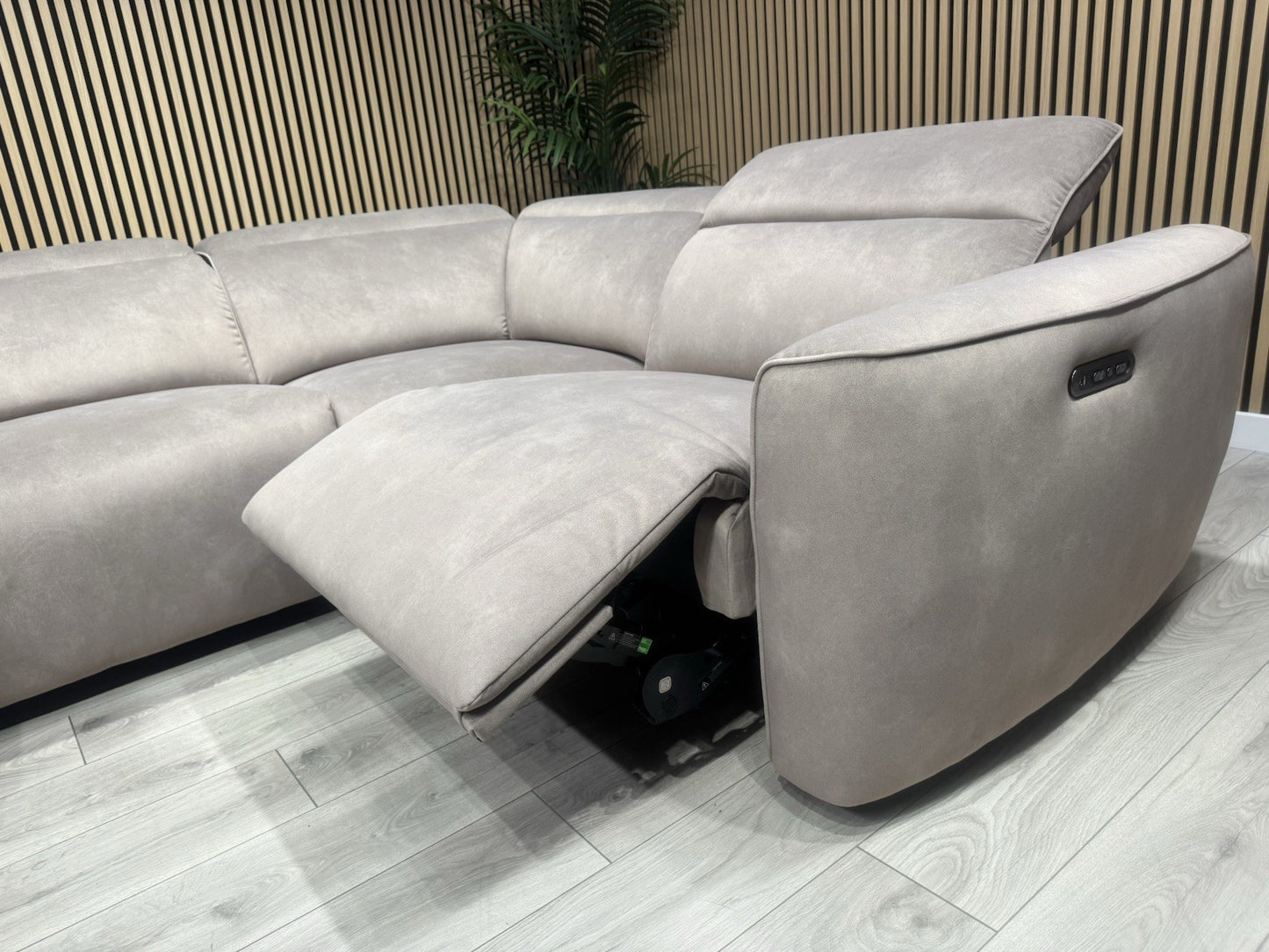 Furniture Village INCA Style Fabric Corner Sofa, Power Recliners - RRP £3195