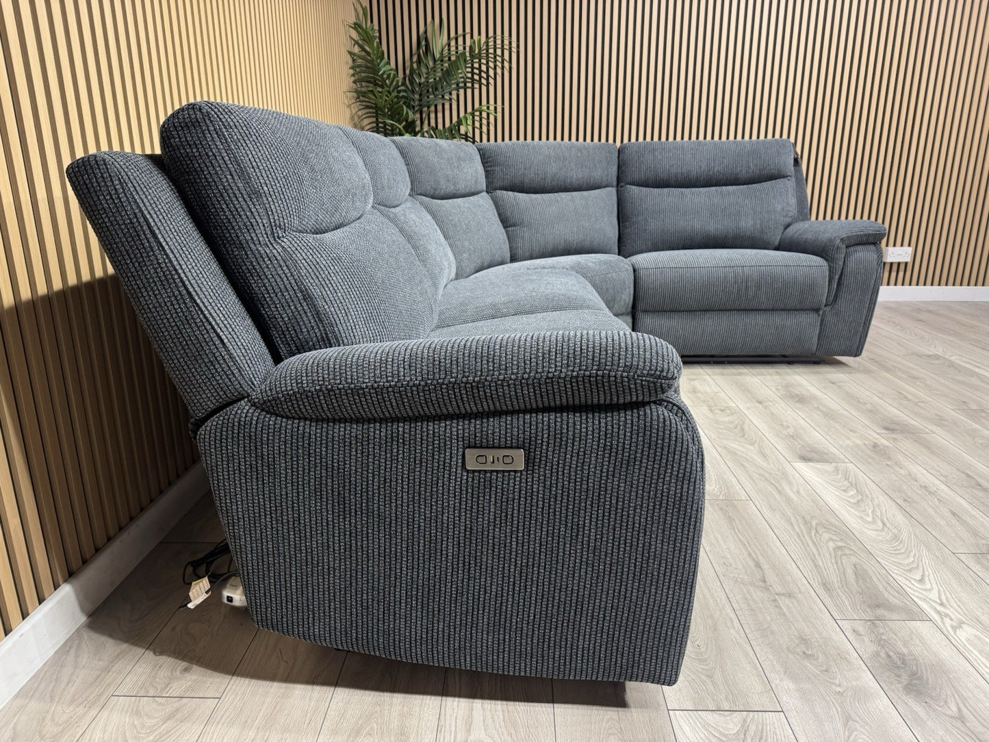 ScS - MAVERICK Fabric Modular Corner Sofa, Power Recliners - RRP £2,799