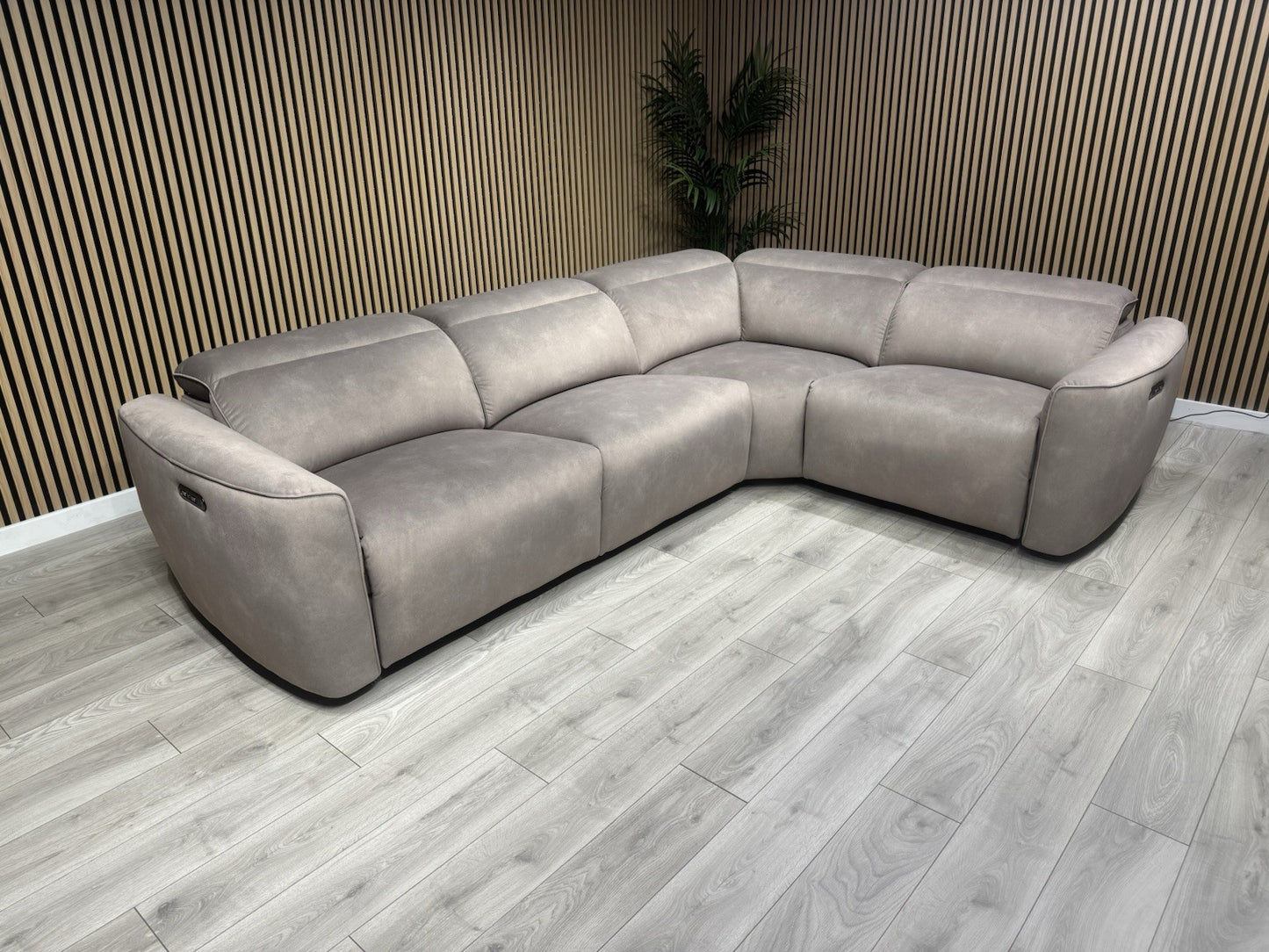 Furniture Village INCA Style Fabric Corner Sofa, Power Recliners - RRP £3195