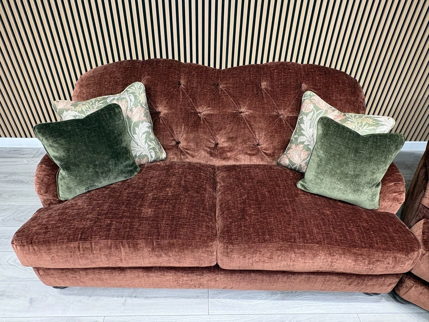 Alexander & James 3 Seater Button Back Sofa + Love Chair, RRP: £2895