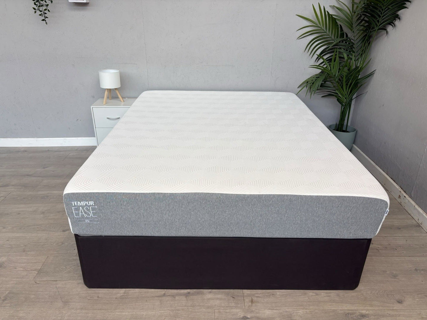 TEMPUR EASE 25 - 5ft Kingsize Mattress, Medium Firm - RRP £1599
