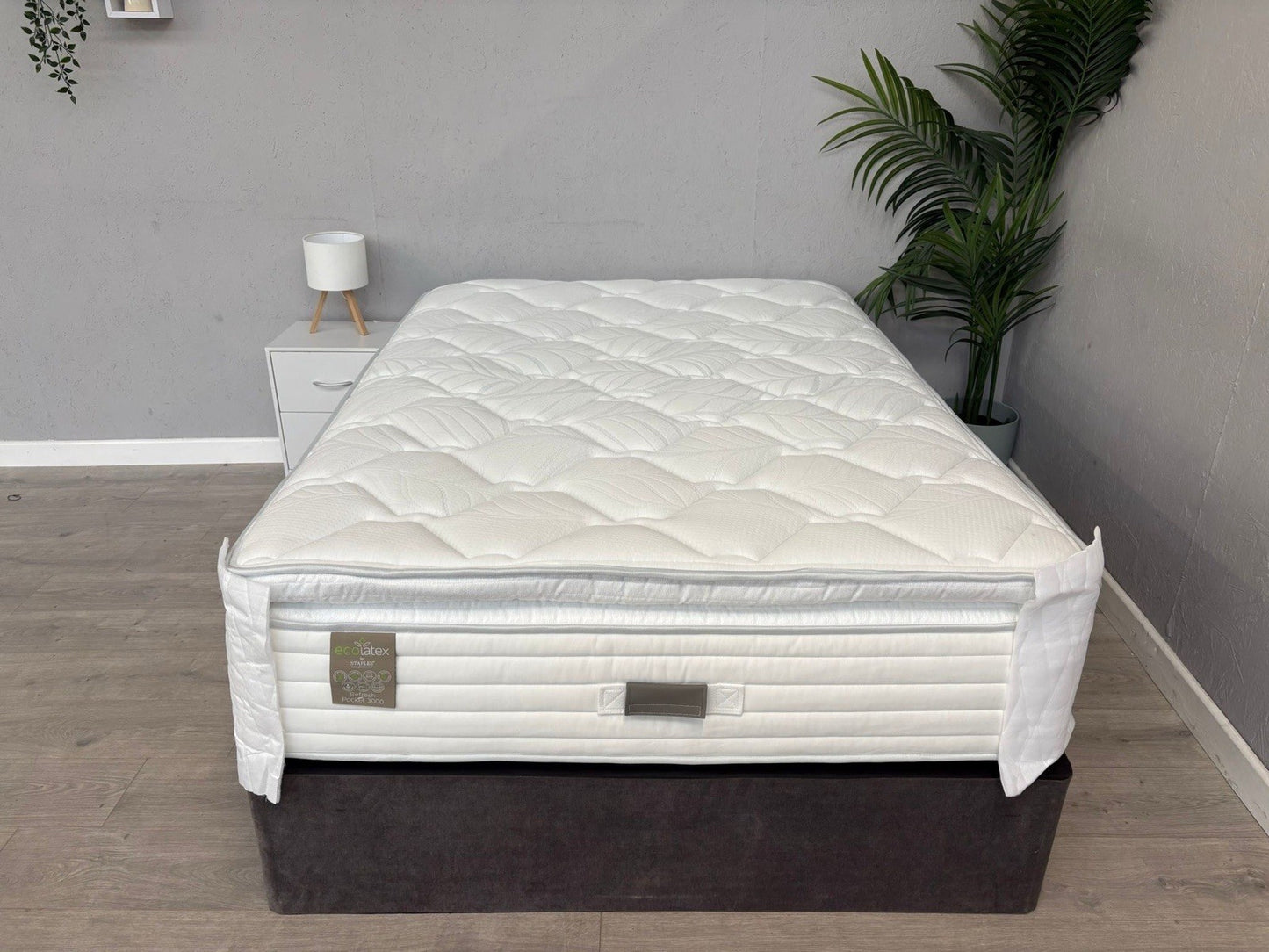 Staples Eco Latex Refresh Pocket 3000 4ft 6 Double Mattress - RRP £1,399