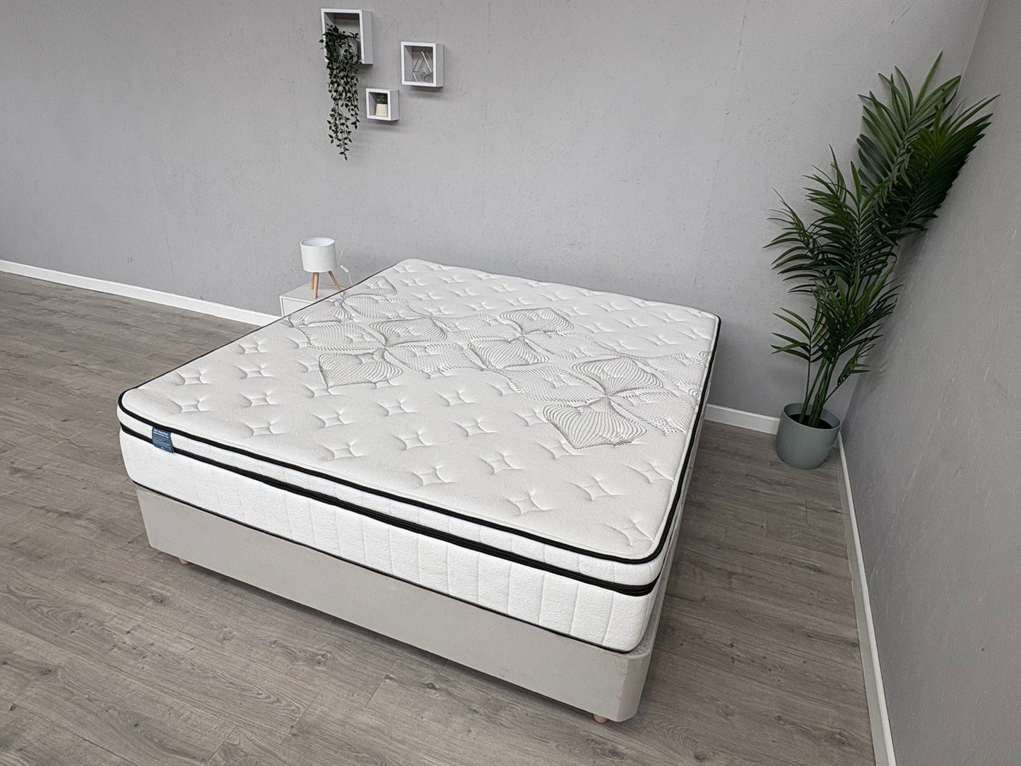 IGEL Nanotech 4000i 6ft Superking Plushtop Mattress, Firm - RRP £2,299