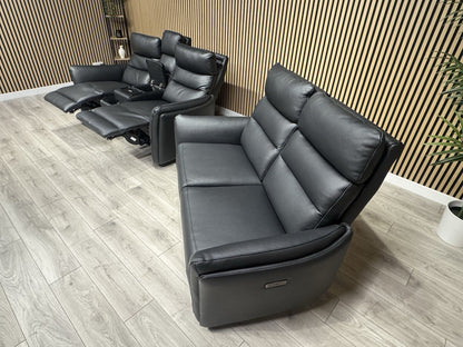 SCS  Cleveley Leather 2+2 Seater Power Recliner/Headrests + Console  - RRP £2898