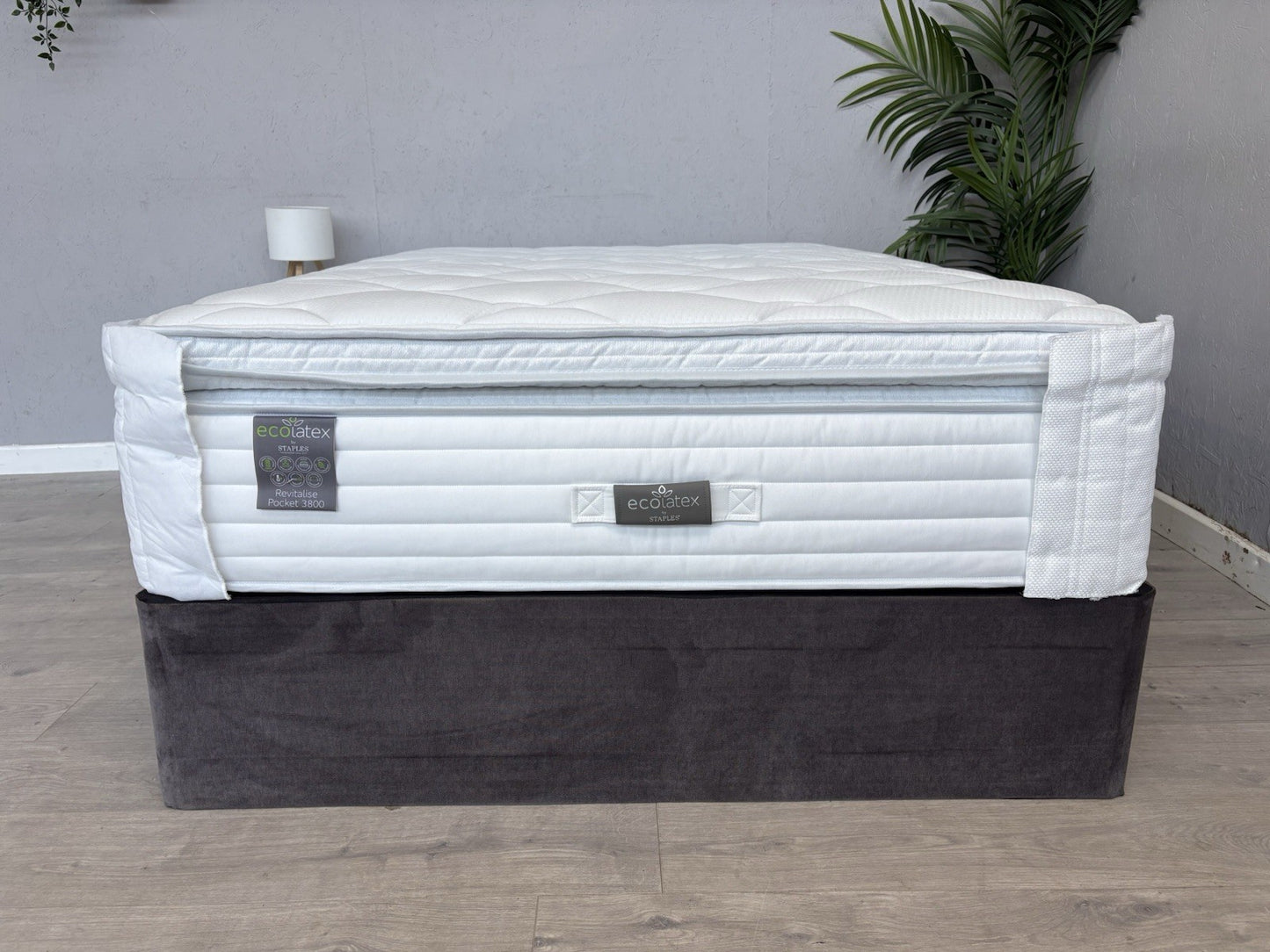 Staples and Co Eco Revitalise Pocket 3800 4ft 6 Double Mattress - RRP £1,499