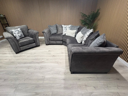 Furniture Village Aura Classic Back RHF Corner Sofa + Love Chair, RRP £4840