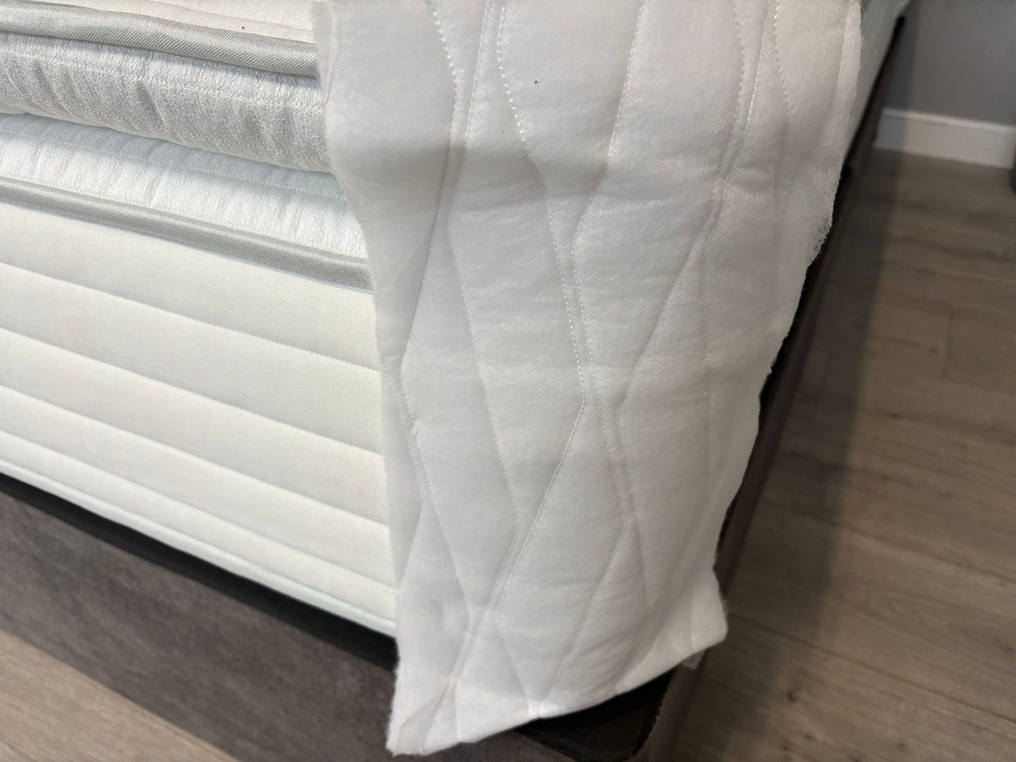 Staples Eco Latex Refresh Pocket 3000 4ft 6 Double Mattress - RRP £1,399