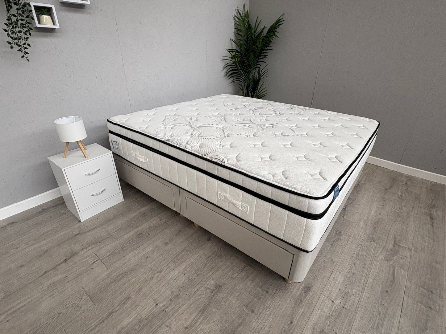 IGEL Nanotech 5000i 6ft Superking Mattress, Firm - RRP £2,499