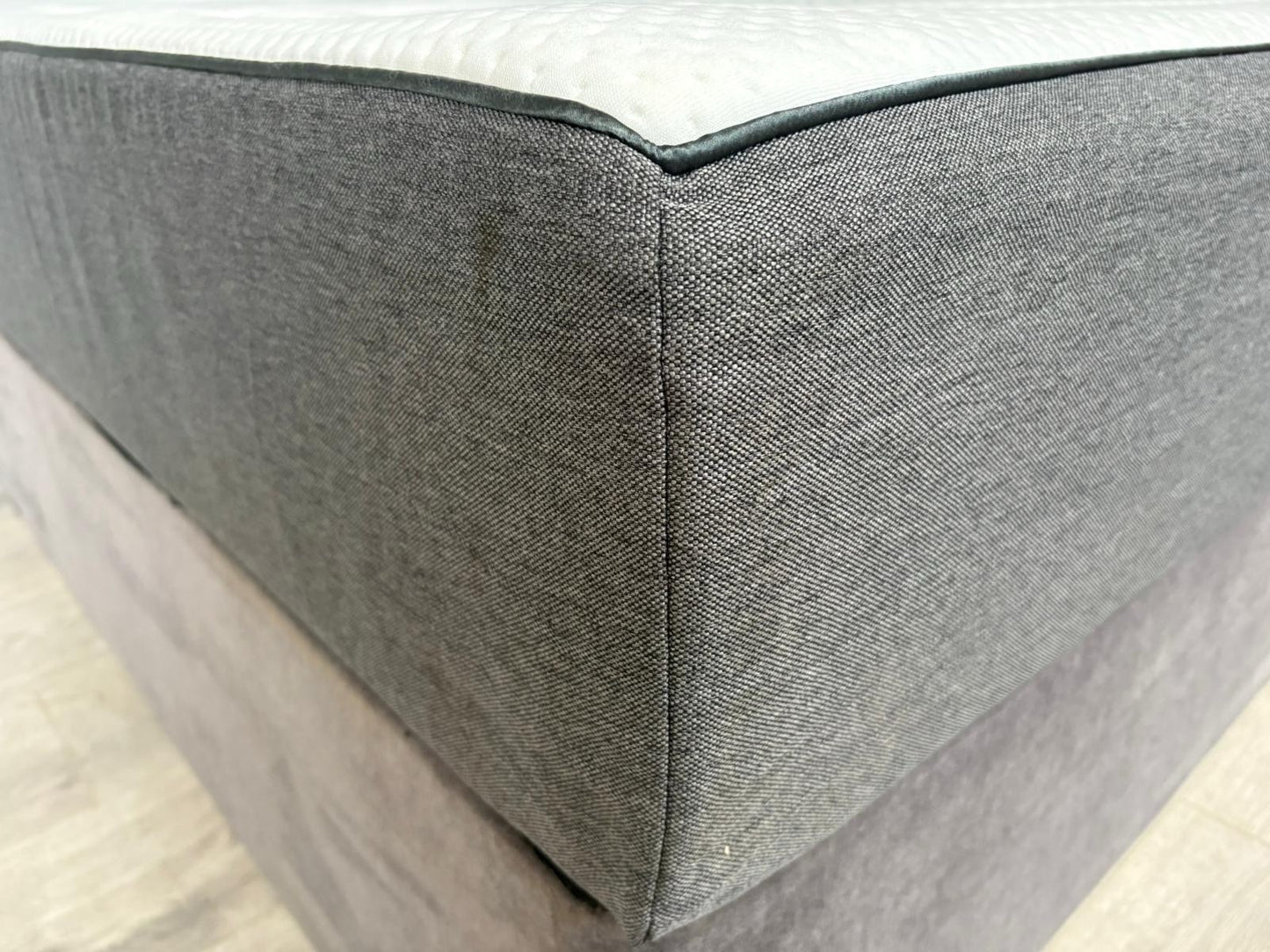 OTTY Original Hybrid 2000 Pocket Sprung 4ft 6 Double Mattress - RRP £649