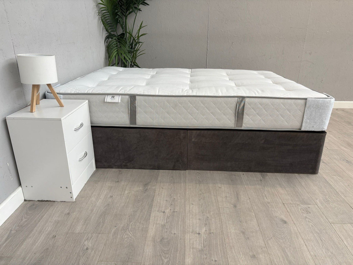 Sealy Ortho Plus Bronze Extra Firm 4ft 6 Double Mattress - RRP £539