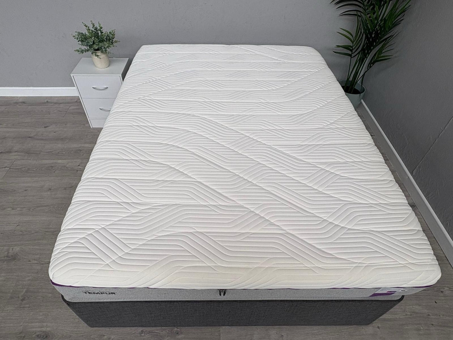 Tempur ASPEN Memory 5ft Kingsize Mattress, Medium - RRP £1,899