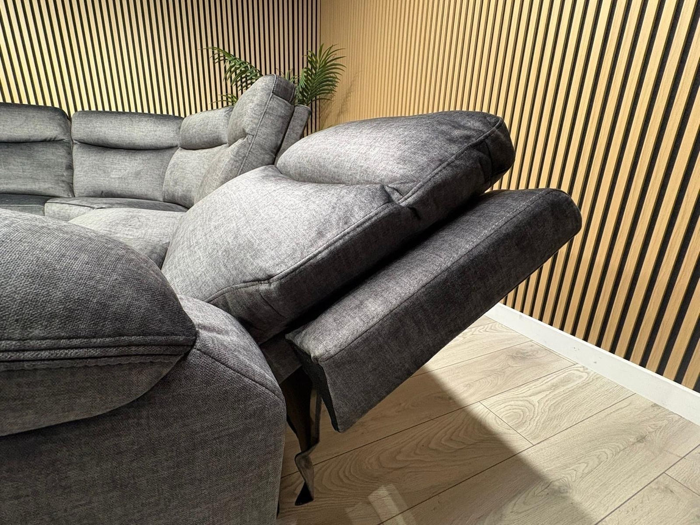 DFS Trek Style Fabric 2 Corner 2 Power Recliner Sofa + Console - RRP £2,499