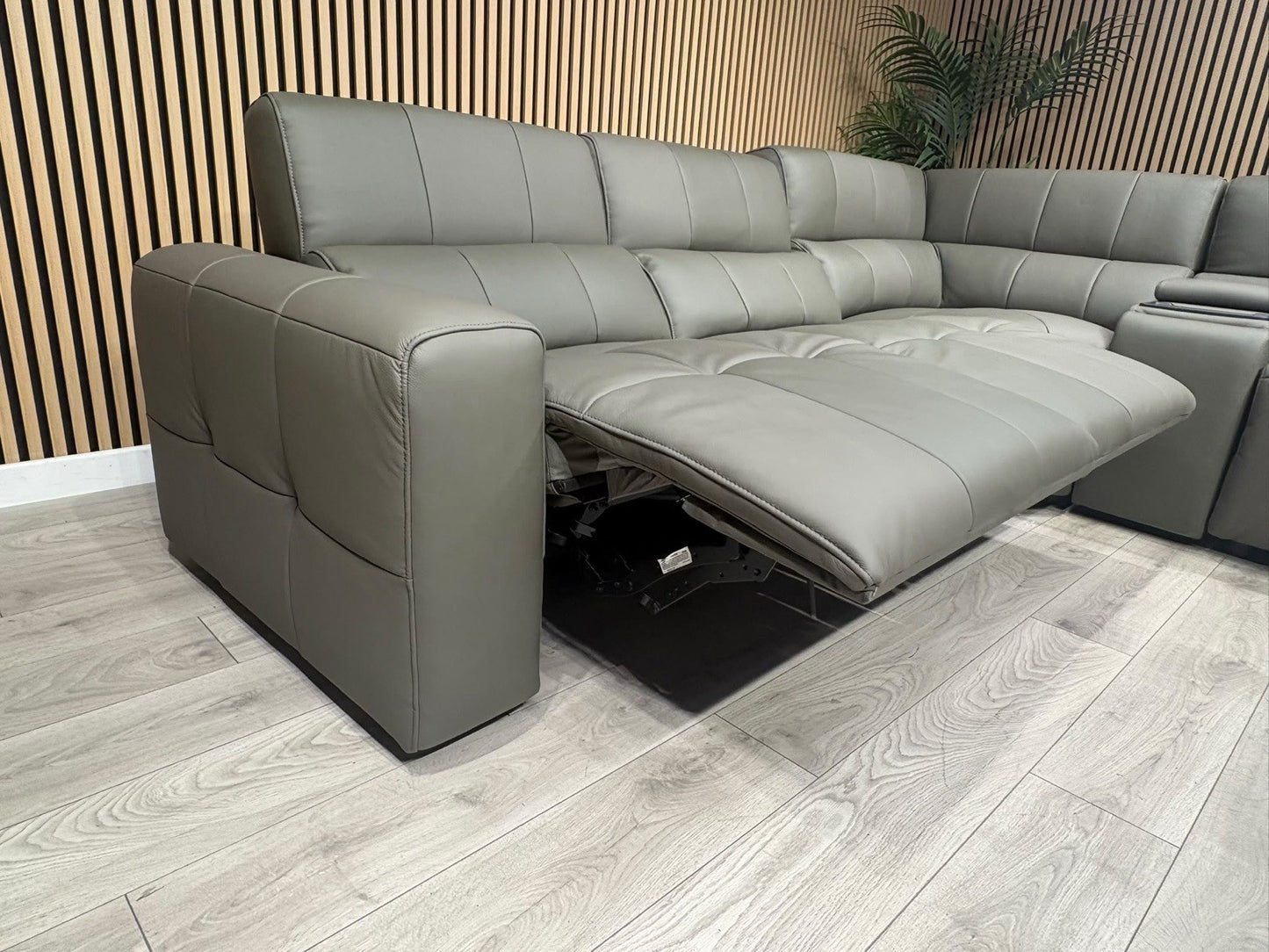 Sofology BARI Large Leather Power Recliner Corner Sofa - RRP £5899
