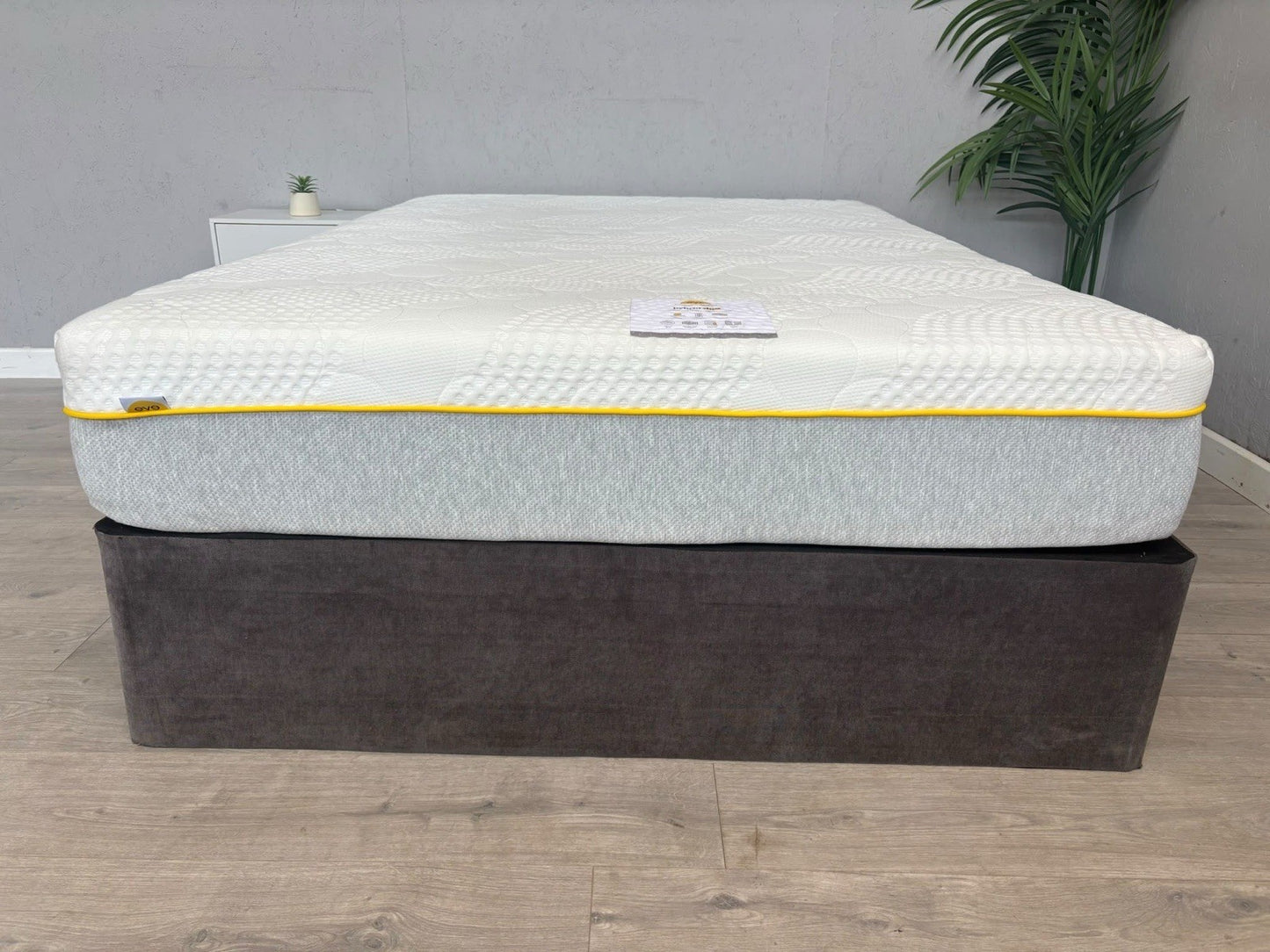 EVE Hybrid Duo 4ft 6 Double Mattress, Medium - RRP £599