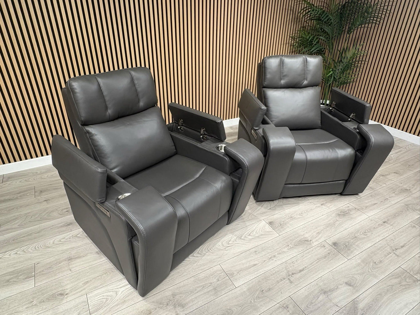SCS Adstock x2 Leather Power Recliner Chairs with Power Head Tilt RRP £2258