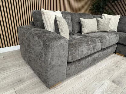 DFS Sample Pandora Fabric RHF 2c1 Corner Sofa RRP: £3295