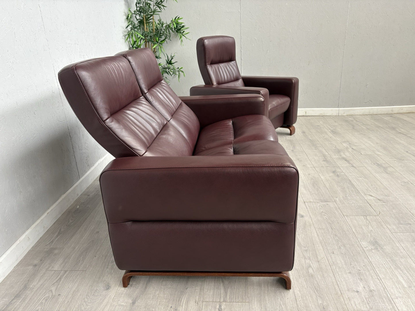 Stressless WAVE Leather High Back 2 Seater Sofa + Armchair  - RRP £4,998